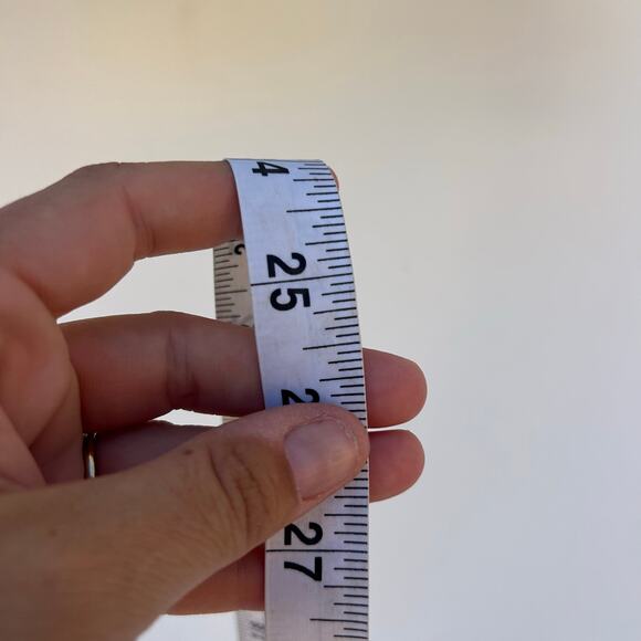 Vintage Nike White Blue V-Neck Sweater Preppy Tennis Knit Pullover 1980s Men’s - Picture 8 of 9